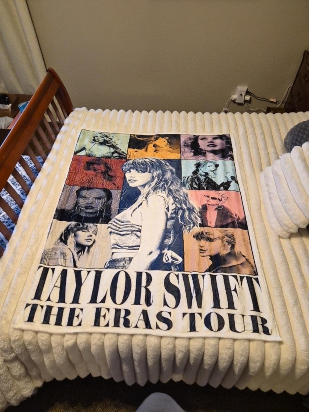 Taylor Swift The Eras Tour Graphic Throw Blanket - New 50x40